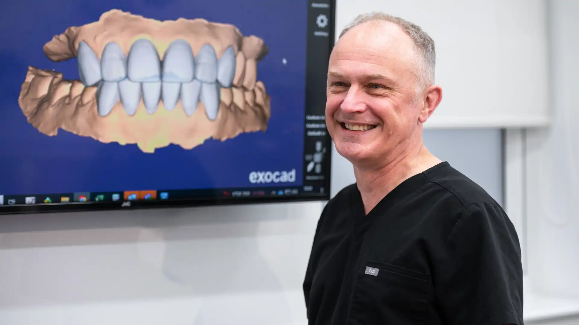 Invisalign and fixed braces in Carlisle – professional teeth straightening at a trusted dental clinic.